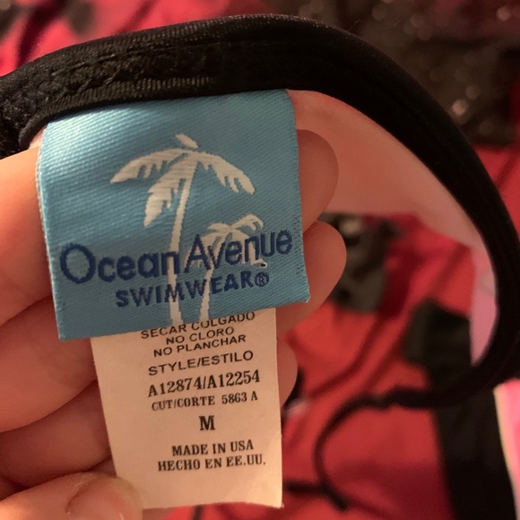 Bikini - Picture 5 of 6